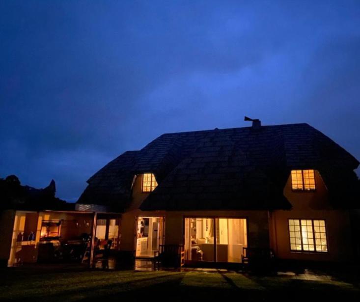 10 Mount Champagne Holiday home *