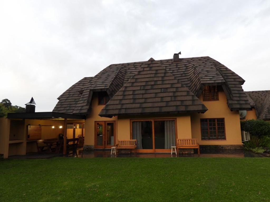 10 Mount Champagne Holiday home Champagne Valley